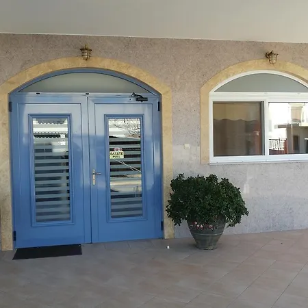 Hotel Lykeon *