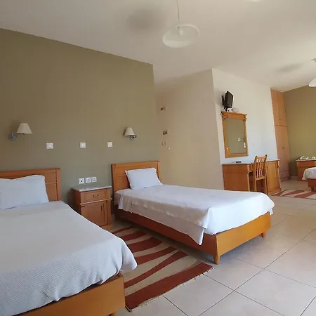 Hotel Lykeon *