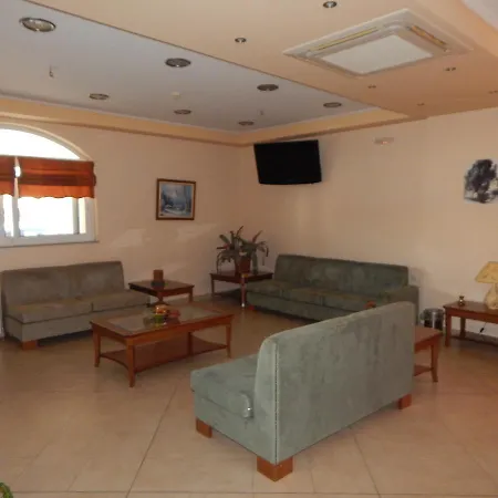 Hotel Lykeon *